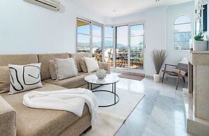 Sam2.4i- Cozy Apartment Walking Distance to Beach