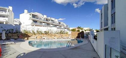 Lm11.1a- Modern Flat, Amazing Views