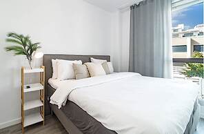 Lm11.1a- Modern Flat, Amazing Views