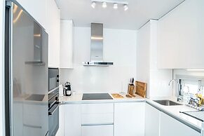 Lm11.1a- Modern Flat, Amazing Views