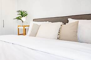 Lm11.1a- Modern Flat, Amazing Views
