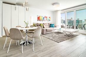 Lm11.1a- Modern Flat, Amazing Views