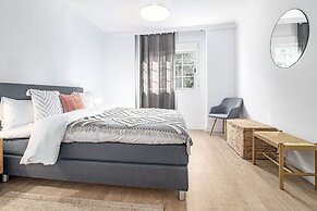 GO- Golden Banus by Roomservices