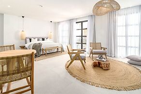 A5- Seaclub Suites by Roomservices