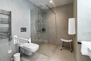 A5- Seaclub Suites by Roomservices