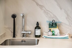 A8- Seaclub Suites by Roomservices