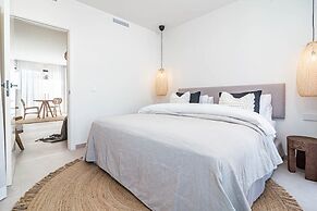A8- Seaclub Suites by Roomservices