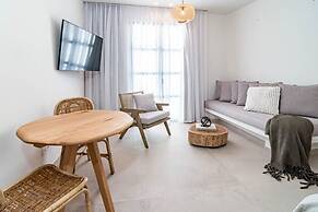 A4- Seaclub Suites by Roomservices