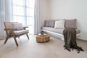 A4- Seaclub Suites by Roomservices