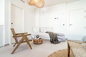 A7- Seaclub Suites by Roomservices