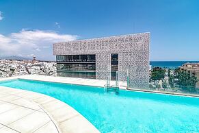 Inf4.6p - Spacious Holiday Home in Estepona