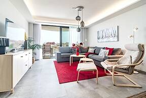 Inf4.6p - Spacious Holiday Home in Estepona
