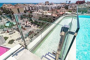 Inf4.6p - Spacious Holiday Home in Estepona