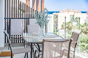 Inf26h- Comfortable and Spacious City Apartment