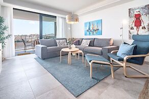 Inf26h- Comfortable and Spacious City Apartment