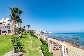 PL - Beachfront Seaview Aptm Playa de la Lucera