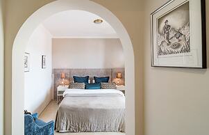 LAG - Spacious Townhouse With Private Jacuzzi