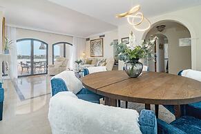 LAG - Spacious Townhouse With Private Jacuzzi
