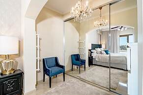 LAG - Spacious Townhouse With Private Jacuzzi