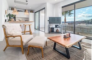 Lae11.2d - Large Terrace With Stunning Views