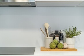 Inf2.6f - Modern and Bright City Apartment