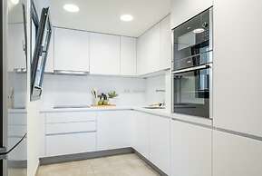 Inf2.6f - Modern and Bright City Apartment