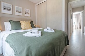 Jm9.4 - Totally Renovated in Stylish Design