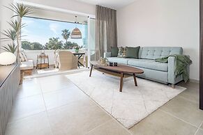 Jm9.4 - Totally Renovated in Stylish Design