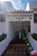 Jm9.4 - Totally Renovated in Stylish Design