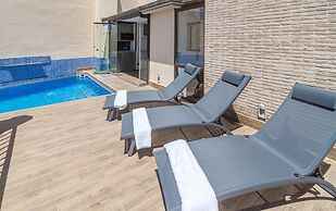 Bp7c.2a Beachfront Penthouse With Private Pool