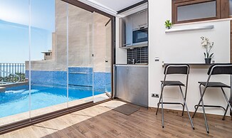 Bp7c.2a Beachfront Penthouse With Private Pool