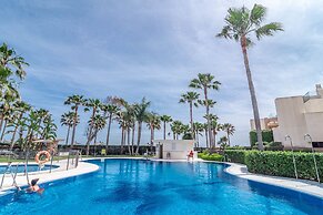 Bp7c.2a Beachfront Penthouse With Private Pool