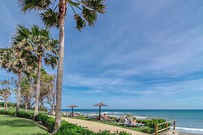 Bp7c.2a Beachfront Penthouse With Private Pool