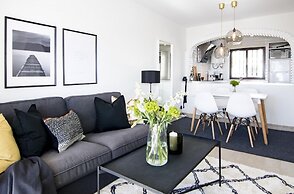 RDM - Stylish Holiday Apartment With Ocean Views