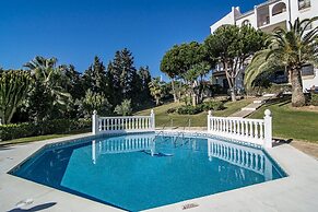 RDM - Stylish Holiday Apartment With Ocean Views