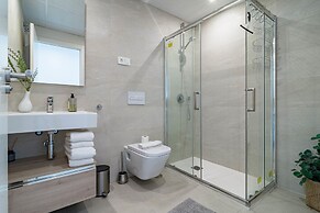 Lme10.3a - Bright Modern Flat With Amazing Terrace