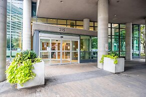 Neptune Fort York Suites