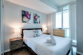 Neptune Fort York Suites