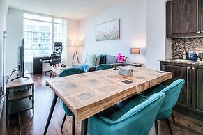 Neptune Fort York Suites