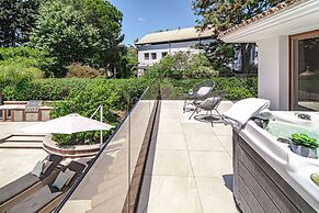 Villa Nottingham: Stunning Private Villa