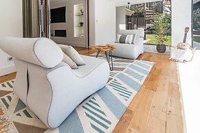 Villa Nottingham: Stunning Private Villa