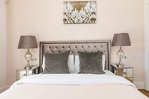 Villa Nottingham: Stunning Private Villa