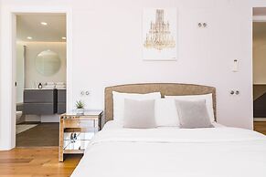 Villa Nottingham: Stunning Private Villa
