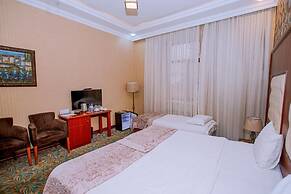 Clover Hotel