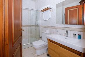 Clover Hotel