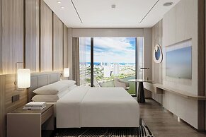 Marriott Executive Apartments Danang, Han River