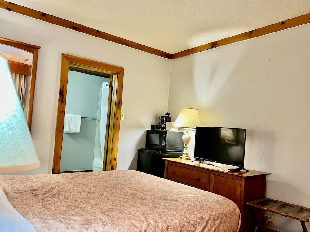 Rocky Mountain Lodge & Suites
