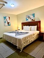 Rocky Mountain Lodge & Suites