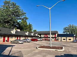 Rocky Mountain Lodge & Suites