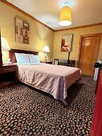 Rocky Mountain Lodge & Suites